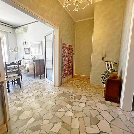 A Casa Di Paola וירג'יו
